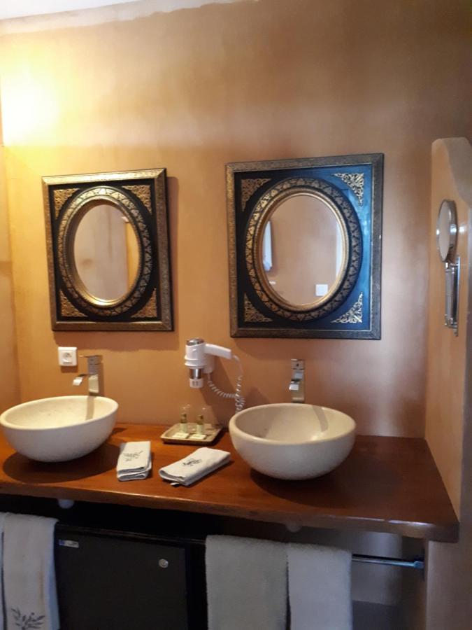 Mas Saint-Joseph Bed and Breakfast Fontvieille Exterior foto