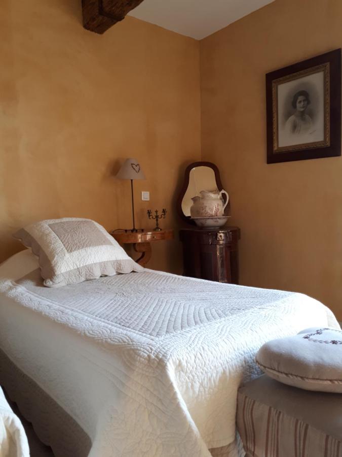 Mas Saint-Joseph Bed and Breakfast Fontvieille Exterior foto